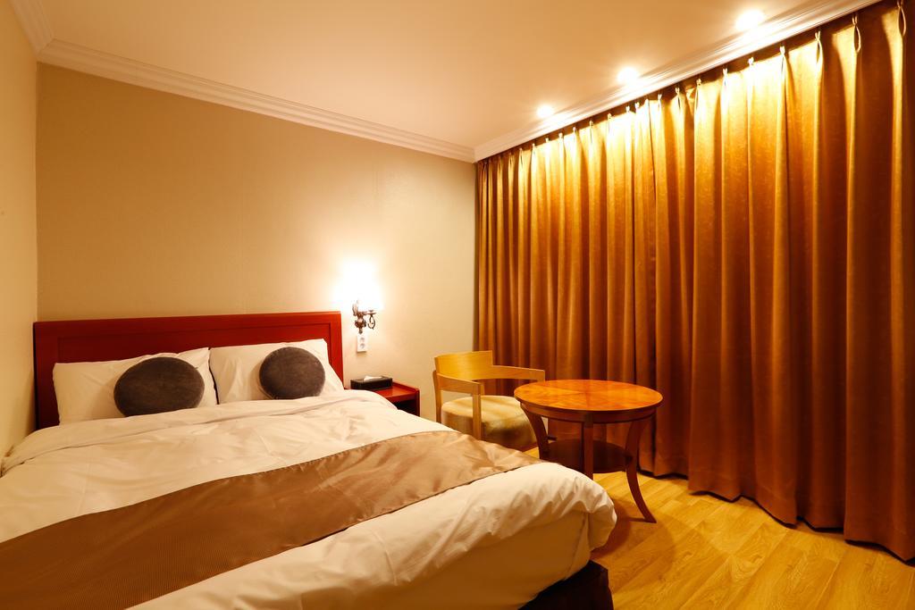 Anmyeondo Plaza Hotel Taean Eksteriør bilde